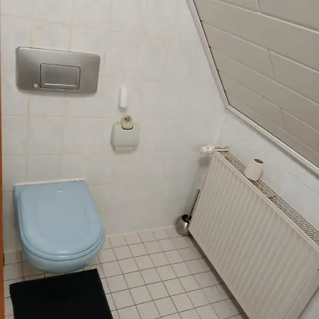 Livingroom Gmbh Kan2 Fuer 6 Personen * Salzgitter