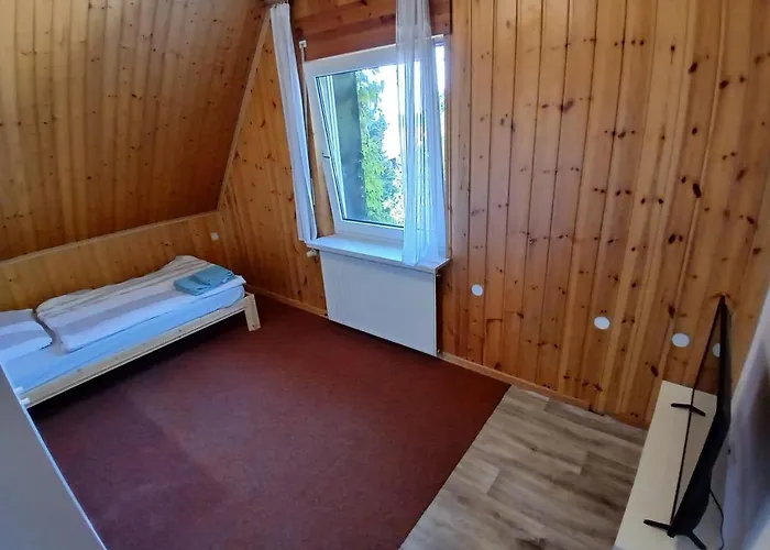 Livingroom Gmbh Kan2 Fuer 6 Personen * Salzgitter